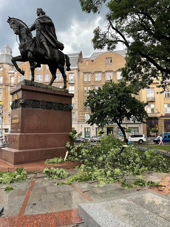 последствия непогоды во Львове