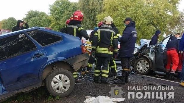 Во Львовской области произошло смертельное ДТП. Фото: Нацполиция